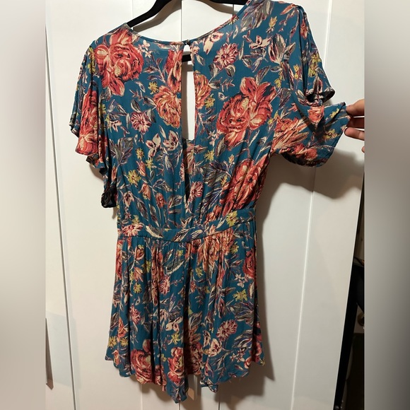 Kimchi Blue Romper - Picture 2 of 3